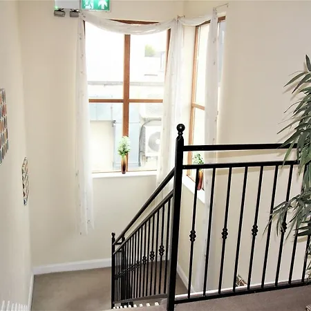 Bed & Breakfast The Connaught 3*