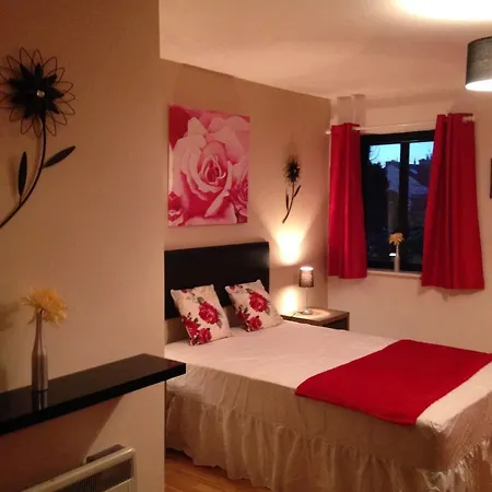 The Connaught 3*